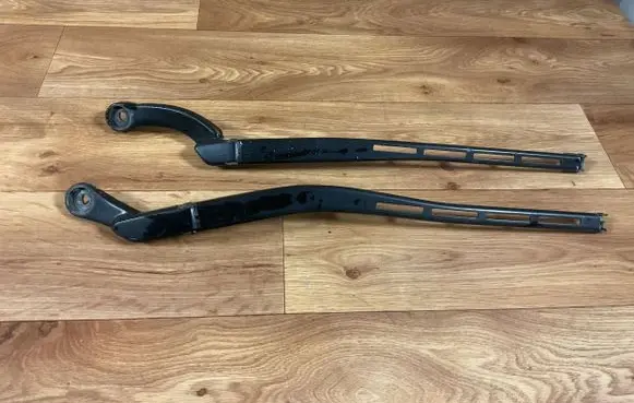 Audi A4 S4 B7 8E 8H Front wiper blade arm 8E1955408C