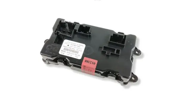 Audi E-tron GT Air conditioning/heating control unit 4J3907040