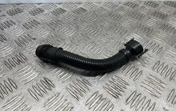 BMW 5 E60 E61 Breather hose/pipe 7803842