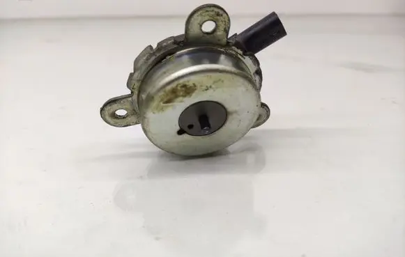 Ford Focus Camshaft position sensor CM5G6M280