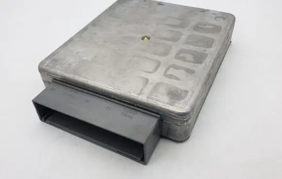 Ford Mondeo Mk III Engine control unit/module ECU 1S7F12A650DAC BILL LB0140
