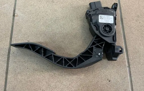 Audi A6 S6 C7 4G Accelerator throttle pedal 8K1723523A 6PV009505