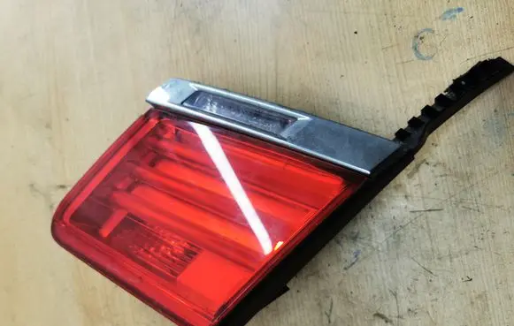 BMW 7 F01 F02 F03 F04 Tailgate rear/tail lights 7182206