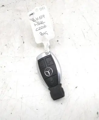 Mercedes-Benz C W204 Ignition key/card 