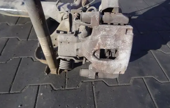 Honda Civic IX Rear brake caliper