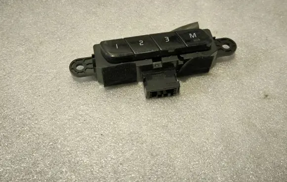Volvo XC90 Seat memory switch 31376461