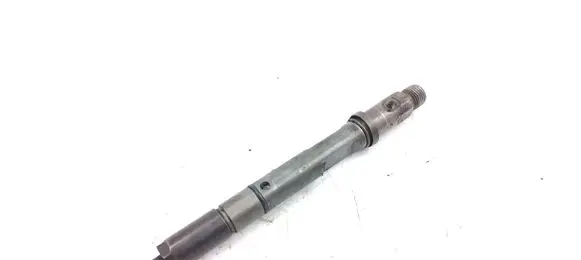 Audi A4 S4 B5 8D Fuel injector 059130201E
