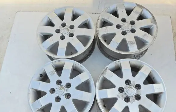 Honda HR-V R16 alloy rim 