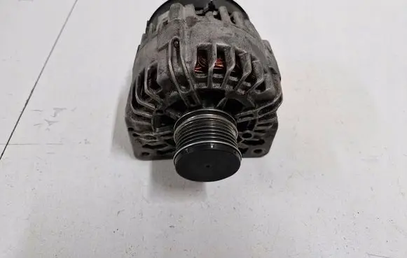 Renault Megane III Generator/alternator CDAB0123Y010