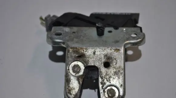 Audi A4 S4 B7 8E 8H Tailgate/trunk/boot lock/catch/latch 4F5827505D