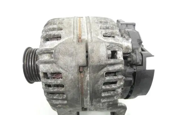 Opel Tigra B Generator/alternator 55556068 0124425021