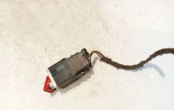 Hazard light switch