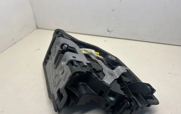 BMW X5 F15 Front door lock 7362781 5121 18427810