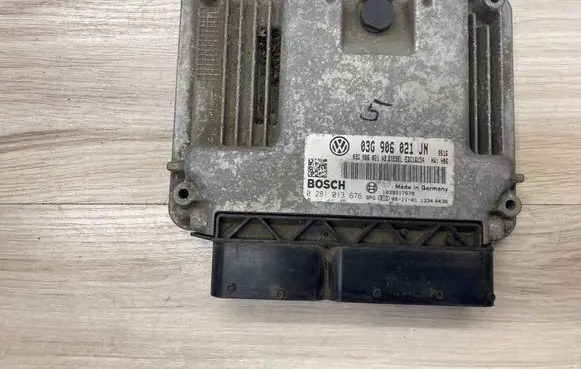 Seat Altea Engine control unit/module ECU 03G906021JN 03G906021AB 0281013676