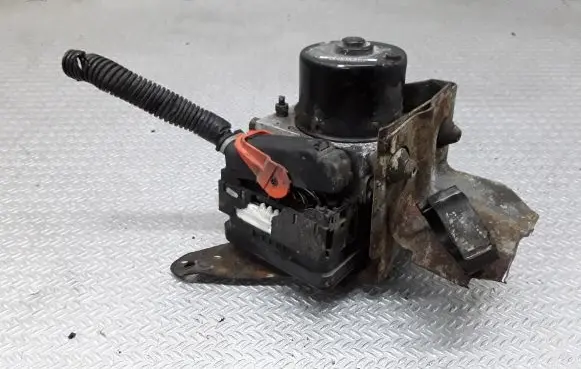 Mitsubishi Grandis ABS Pump 4670A017