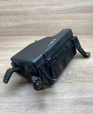 Toyota RAV 4 (XA30) Fuse box set 8826332070 9098704004