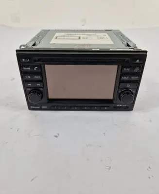 Nissan Qashqai Radio/CD/DVD/GPS head unit 7612830076