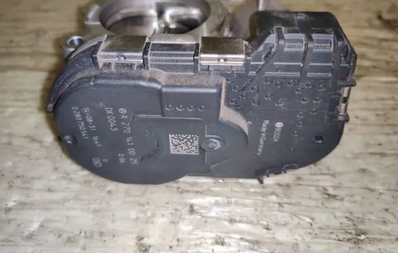 Mercedes-Benz C AMG W205 Throttle valve A2701410025