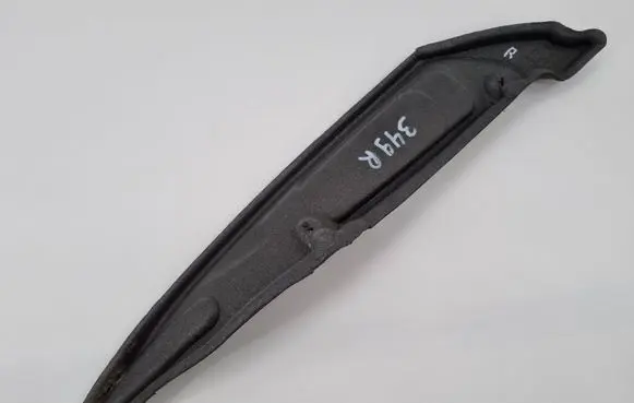 Dodge Challenger Fender foam support/seal 