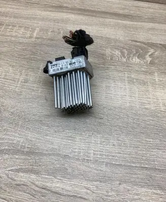 BMW X3 E83 Heater blower motor/fan resistor 6920365