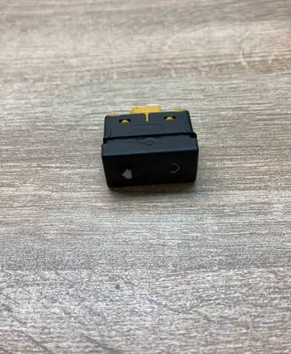 BMW 3 E36 Electric window control switch 8368941