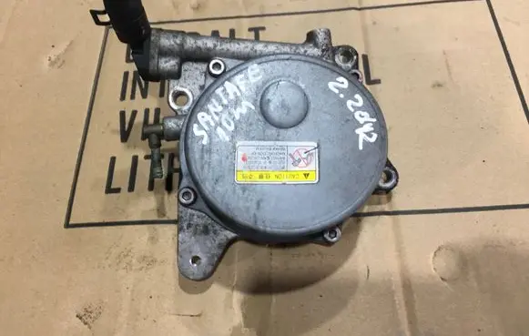 Hyundai Santa Fe Vacuum pump 288102F000