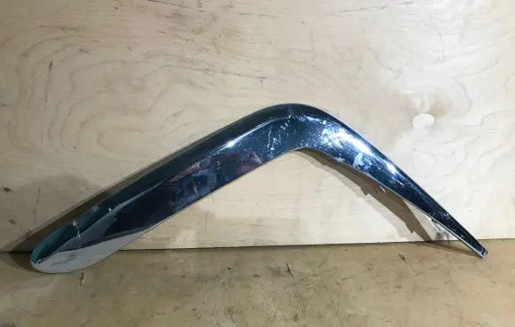 Jaguar XJ X308 Front bumper splitter molding HNC6534AB HNC6534BB JC6534B