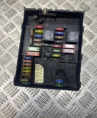 Volkswagen Golf VI Fuse box set 01718130 1K0937125A