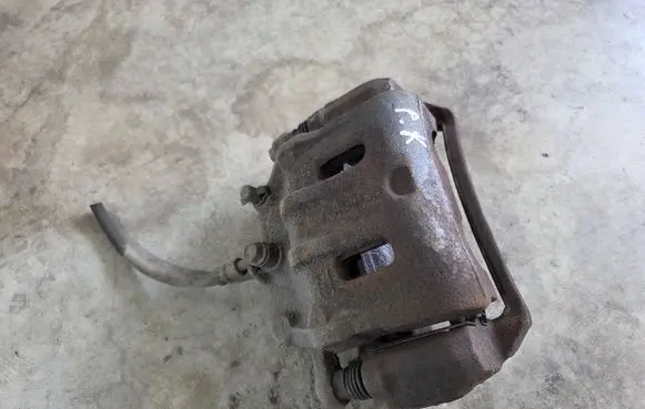 Front brake caliper