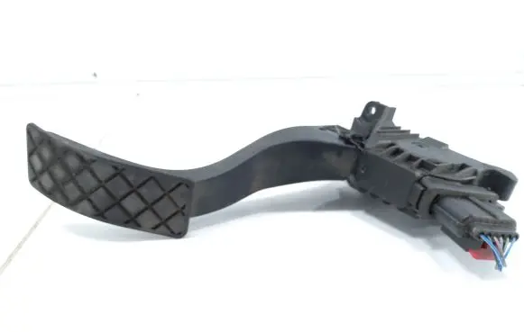 Volkswagen Golf VII Accelerator throttle pedal 5Q1723503