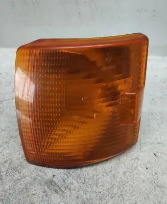 Volkswagen Transporter - Caravelle T4 Front indicator light