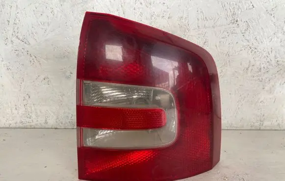 Skoda Octavia Mk2 (1Z) Rear/tail lights 1Z9945096B
