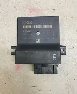 Volkswagen Golf V Gateway control module 4F0907468D 8006TF7MNL