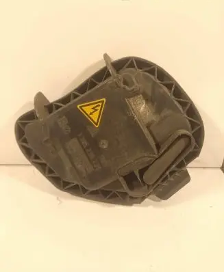 Volkswagen Touran I Headlight/headlamp dust cover 1305239235