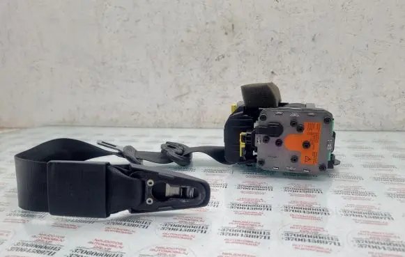 Audi A4 S4 B8 8K Front seatbelt 8K1857705J 3063561