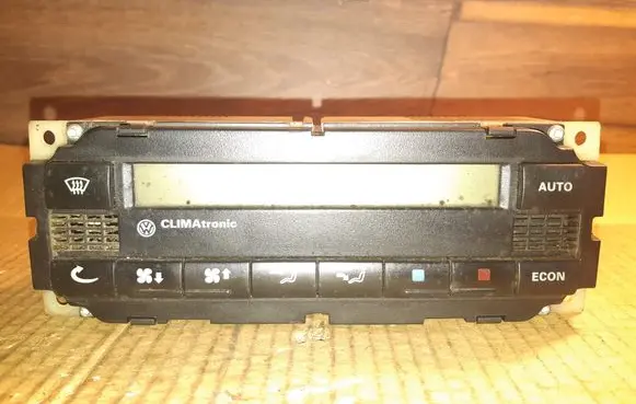 Volkswagen PASSAT B5 Climate control unit 5HB00761702 3B1907044A
