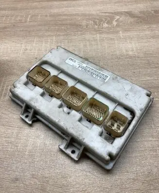 Chrysler Voyager Central body control module P05082503AD 05082503AD