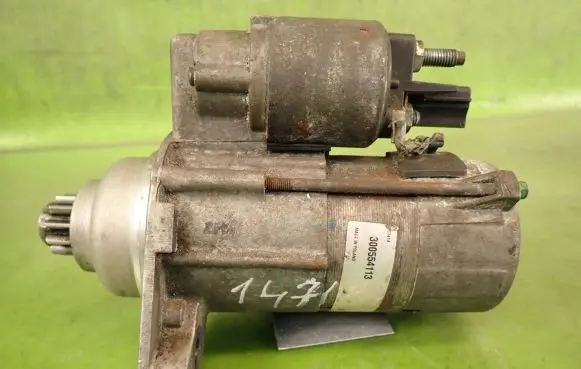 Volkswagen Touran I Starter motor C199077A300554113
