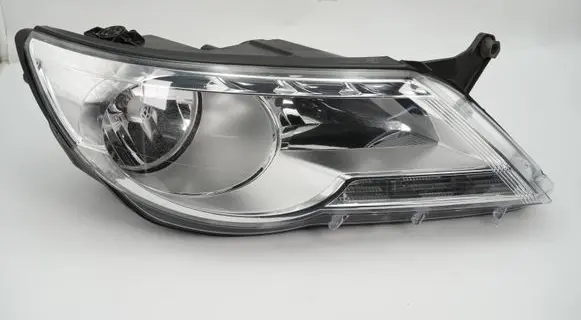 Volkswagen Tiguan Headlight/headlamp 5N1941032AB