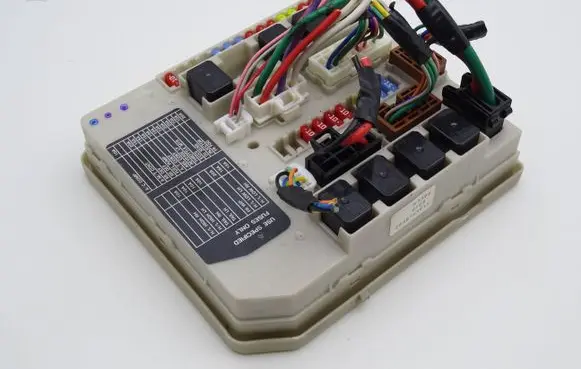 Nissan Note (E11) Fuse box set 284B7AX61A
