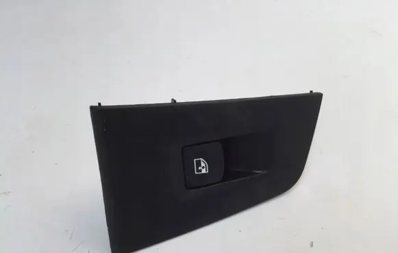 BMW 1 F40 Electric window control switch 7950756