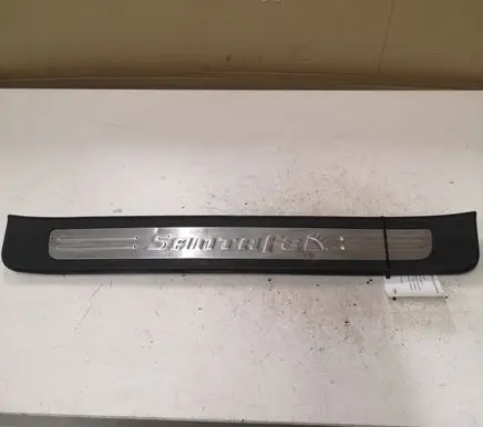 Hyundai Santa Fe Front sill trim cover 858712B000