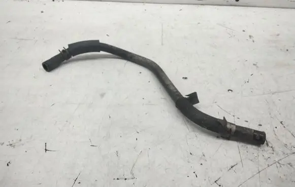 Toyota RAV 4 (XA20) Engine coolant pipe/hose