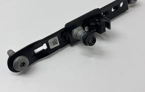 Jeep Grand Cherokee WL Seat belt adjustment rail P68102536AB 04191 87414