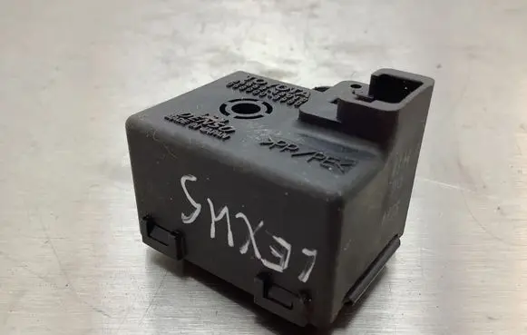 Lexus GS 300 350 430 450H Horn buzzer relay 8665248010 0689003980