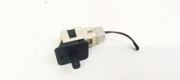 Mercedes-Benz CLS C219 Front door sensor 2028209410 30011501