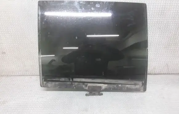 Chrysler Pacifica Rear door window glass
