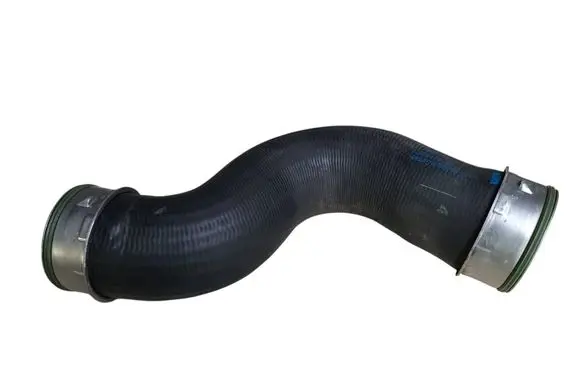 Volkswagen PASSAT B6 Intercooler hose/pipe 1K0145832E