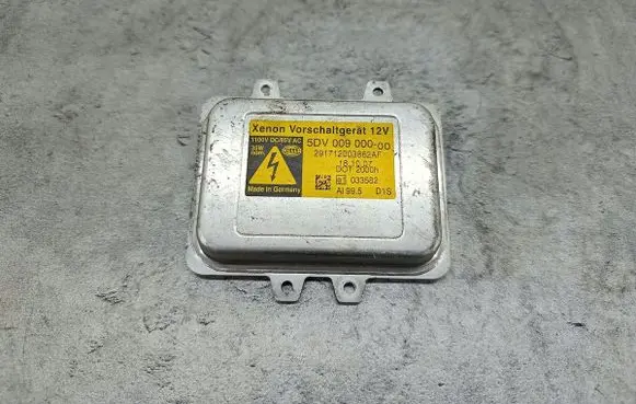 Citroen C4 Grand Picasso Xenon control unit/module 5DV00900000HELLA