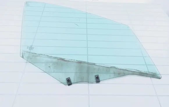 Peugeot 308 Front door window glass four-door 43R-000929 DOT39AS2M34